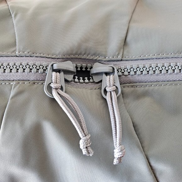 NWT LULULEMON Green Sage Orange All Day Essentials Duffle Bag Gym Travel 32L - Picture 8 of 16